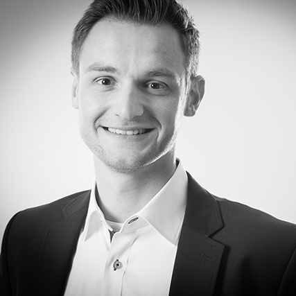 Foto von Soeren Zinne, Leiter Geschäftsentwicklung SW-Lösungen, Architektur und Netzwerklösungen (ANS) bei AUMOVIO.